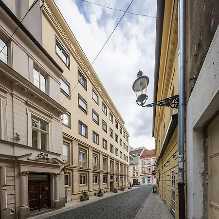 Апартаменты I & I Apart, Garage - Historical Old Town Братислава