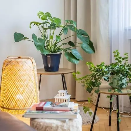 I & I Apart, Garage - Historical Old Town *